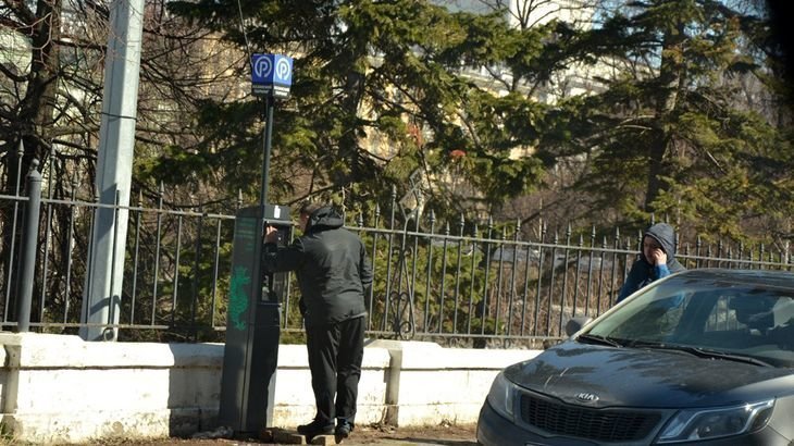 Мэрия Екатеринбурга пытается получить штрафы от парковок в обход федерального закона